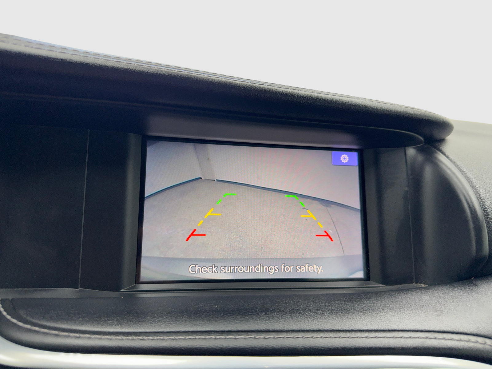 Used 2019 INFINITI QX30 FWD image 15