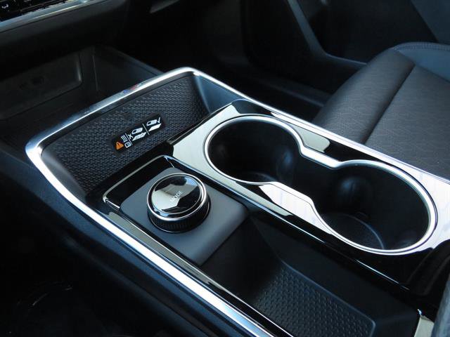 New 2026 Chevrolet Equinox LT w/ Convenience Package II image 23