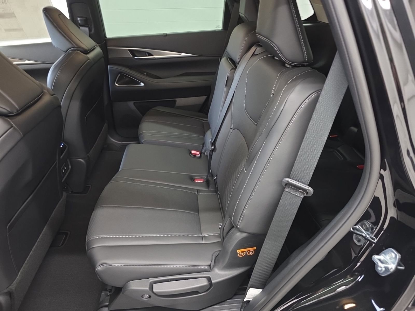 New 2026 INFINITI QX60 Luxe w/ Cargo Package FWD image 19