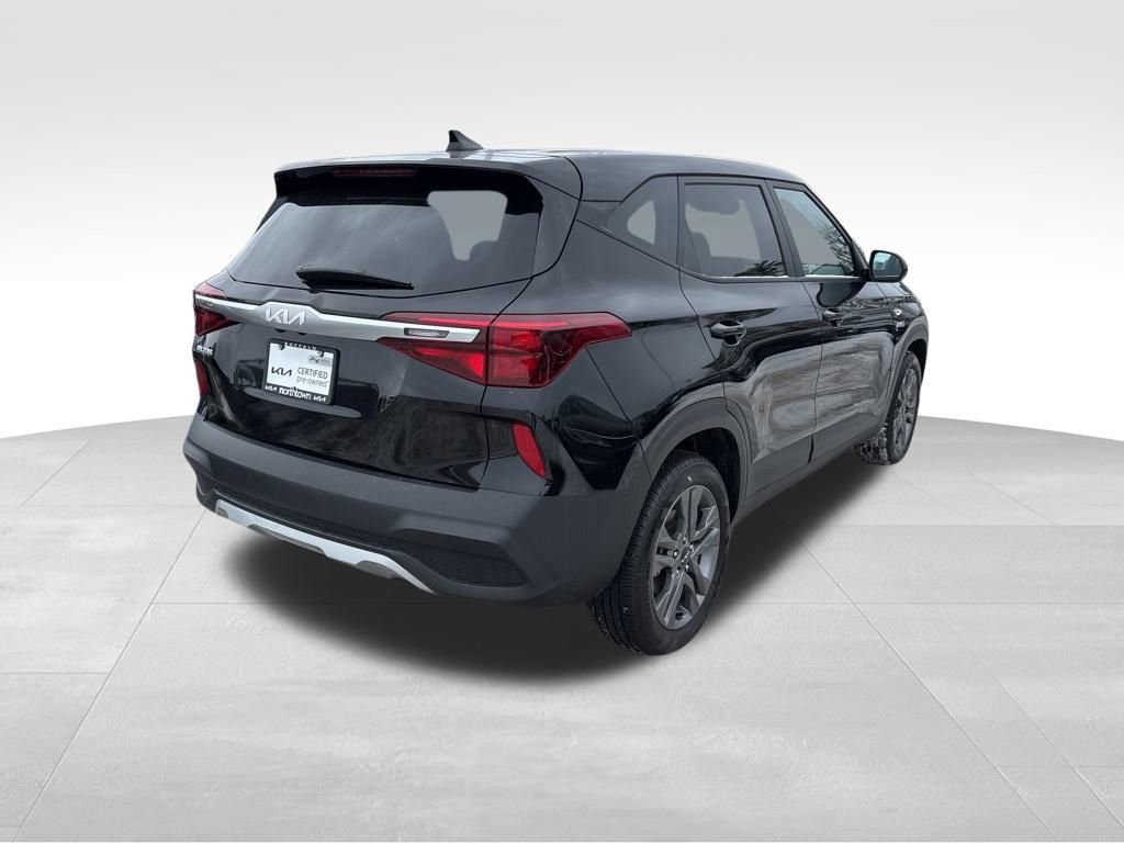 Certified 2023 Kia Seltos LX image 7
