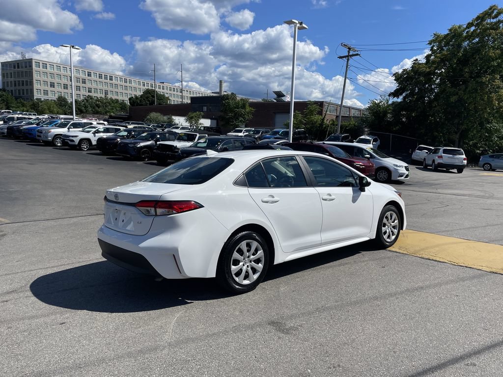 Used 2024 Toyota Corolla LE FWD image 8