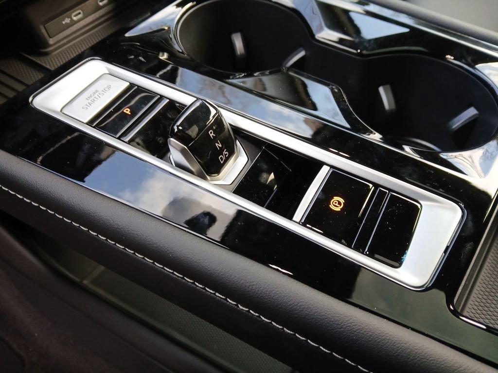 New 2026 Volkswagen Atlas SE FWD image 23