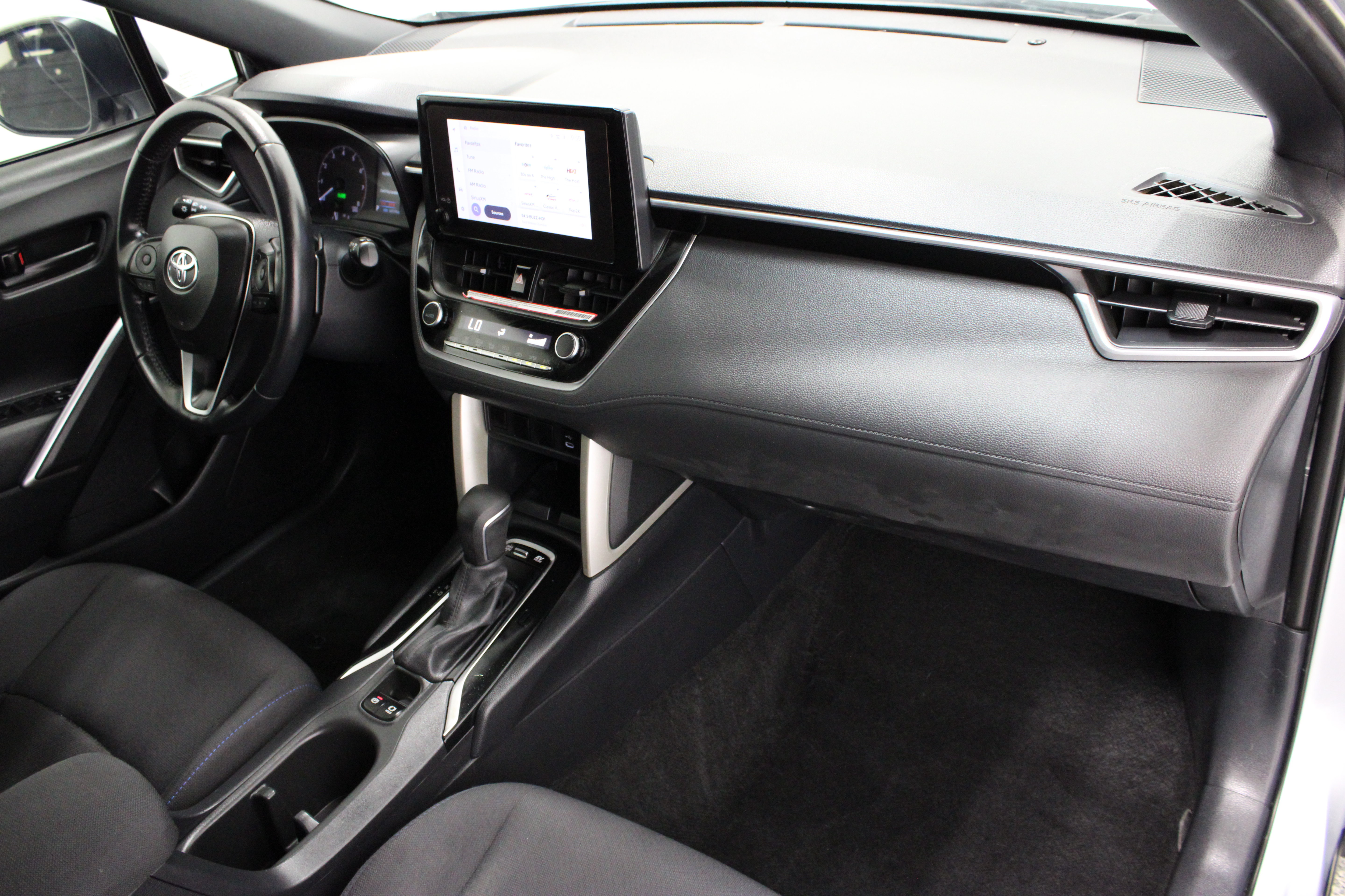 Certified 2024 Toyota Corolla Cross AWD Hybrid image 34