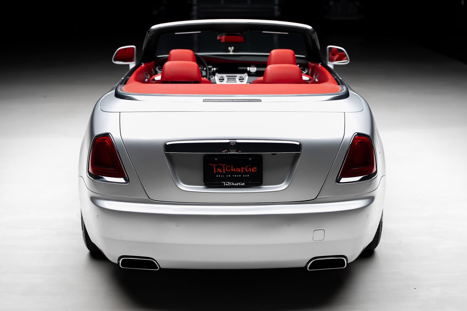 Used 2017 Rolls-Royce Dawn RWD image 28