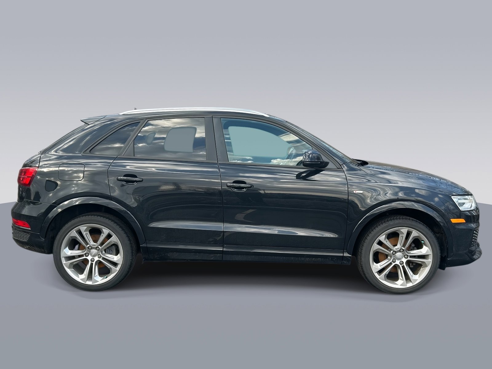 Used 2018 Audi Q3 2.0T Premium image 2