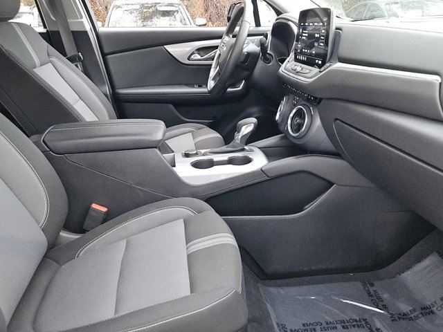 Used 2025 Chevrolet Blazer LT image 31