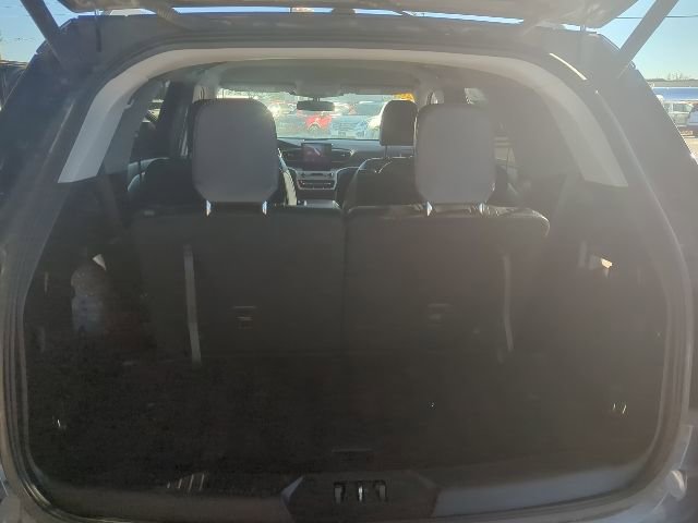 Used 2021 Ford Explorer XLT w/ Equipment Group 202A image 19