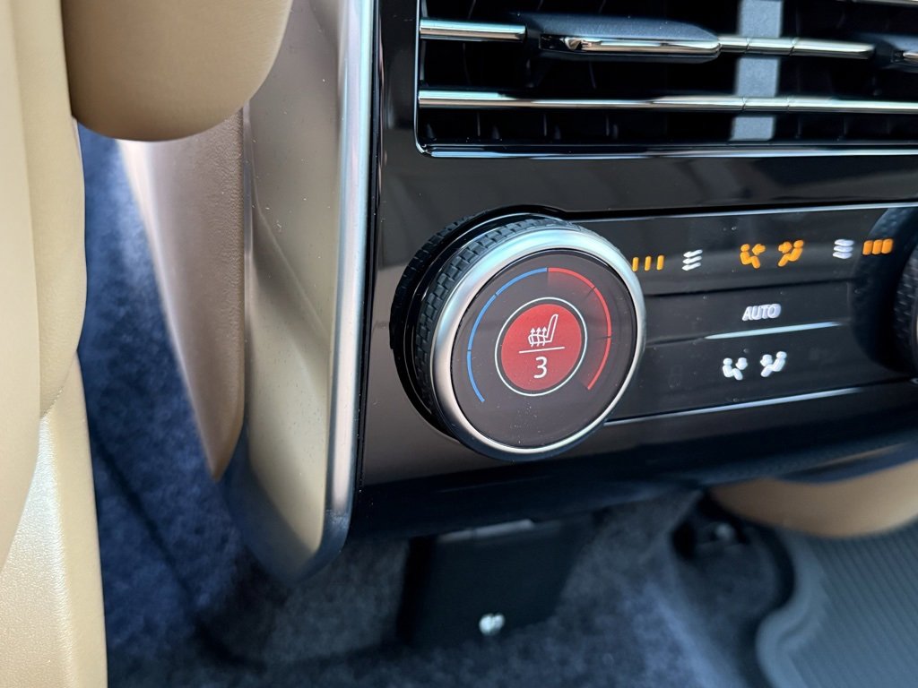 New 2025 Land Rover Range Rover SE image 31