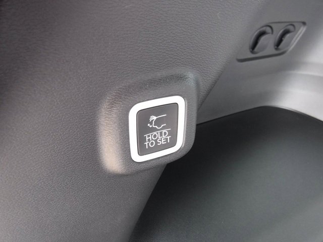 New 2026 Jeep Cherokee Overland image 43