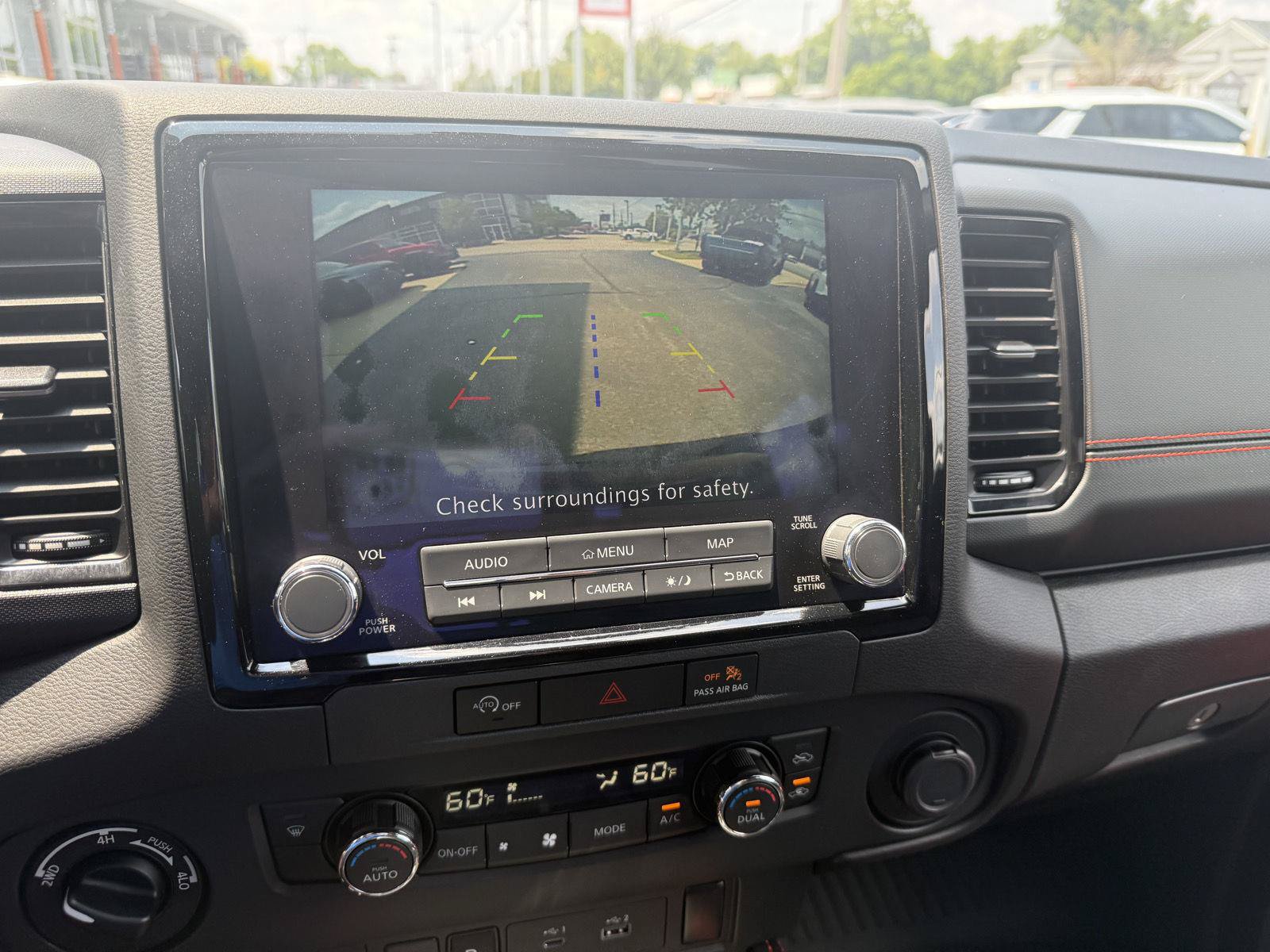 Used 2024 Nissan Frontier PRO-4X w/ Technology Package AWD/4WD image 43