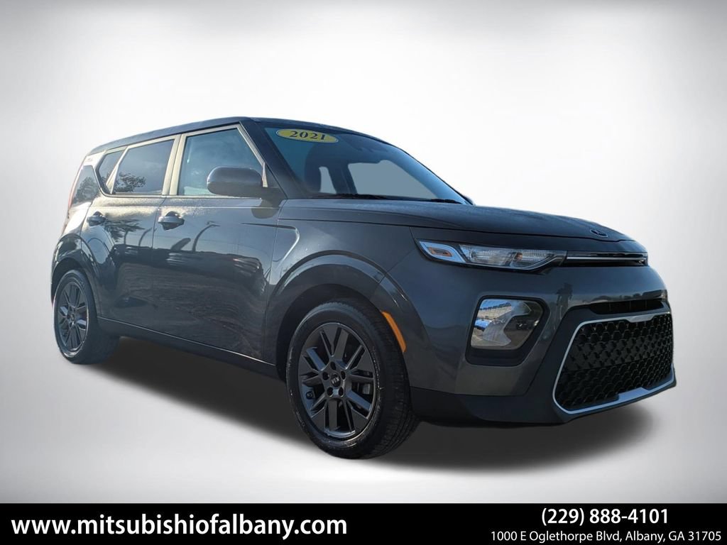 Used 2021 Kia Soul S FWD image 1