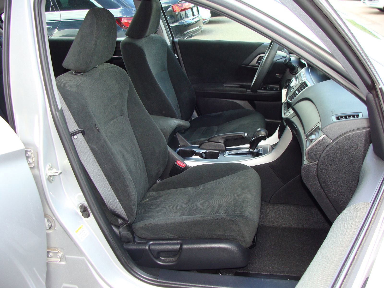 Used 2013 Honda Accord LX image 10