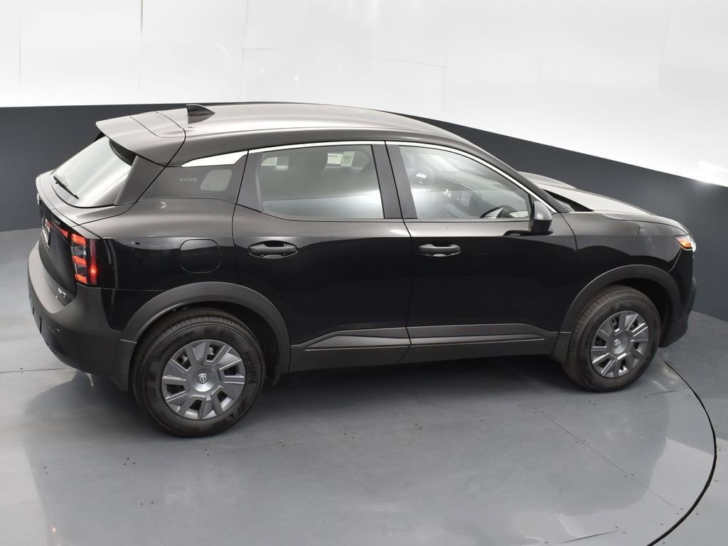 Used 2025 Nissan Kicks S image 48