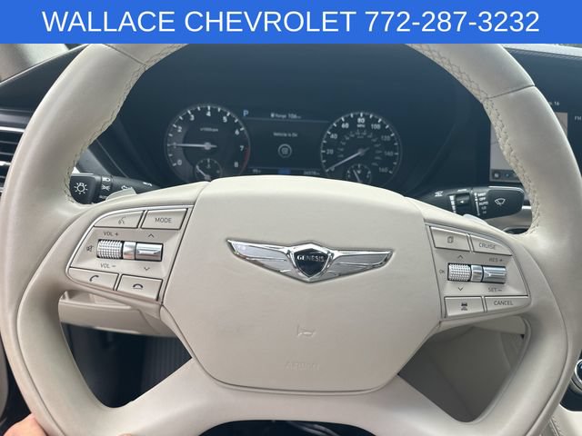 Used 2020 Genesis G90 3.3T Premium RWD image 13