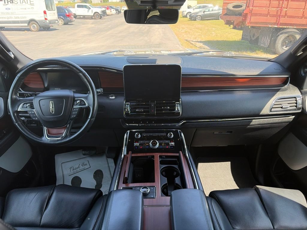 Used 2020 Lincoln Navigator Reserve w/ Luxury Package AWD/4WD image 17