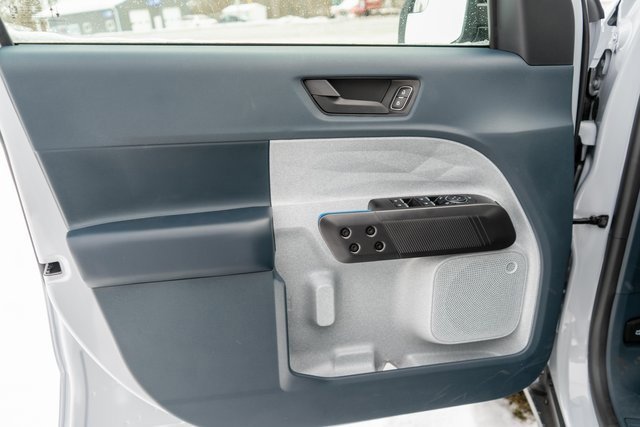 New 2025 Ford Maverick XLT w/ XLT Luxury Package image 9