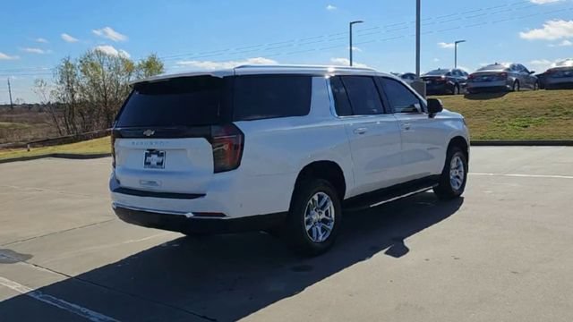 New 2026 Chevrolet Suburban LS RWD image 8