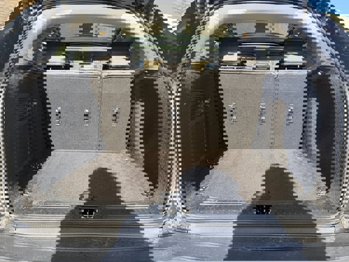 Used 2018 Land Rover Range Rover Evoque SE image 20