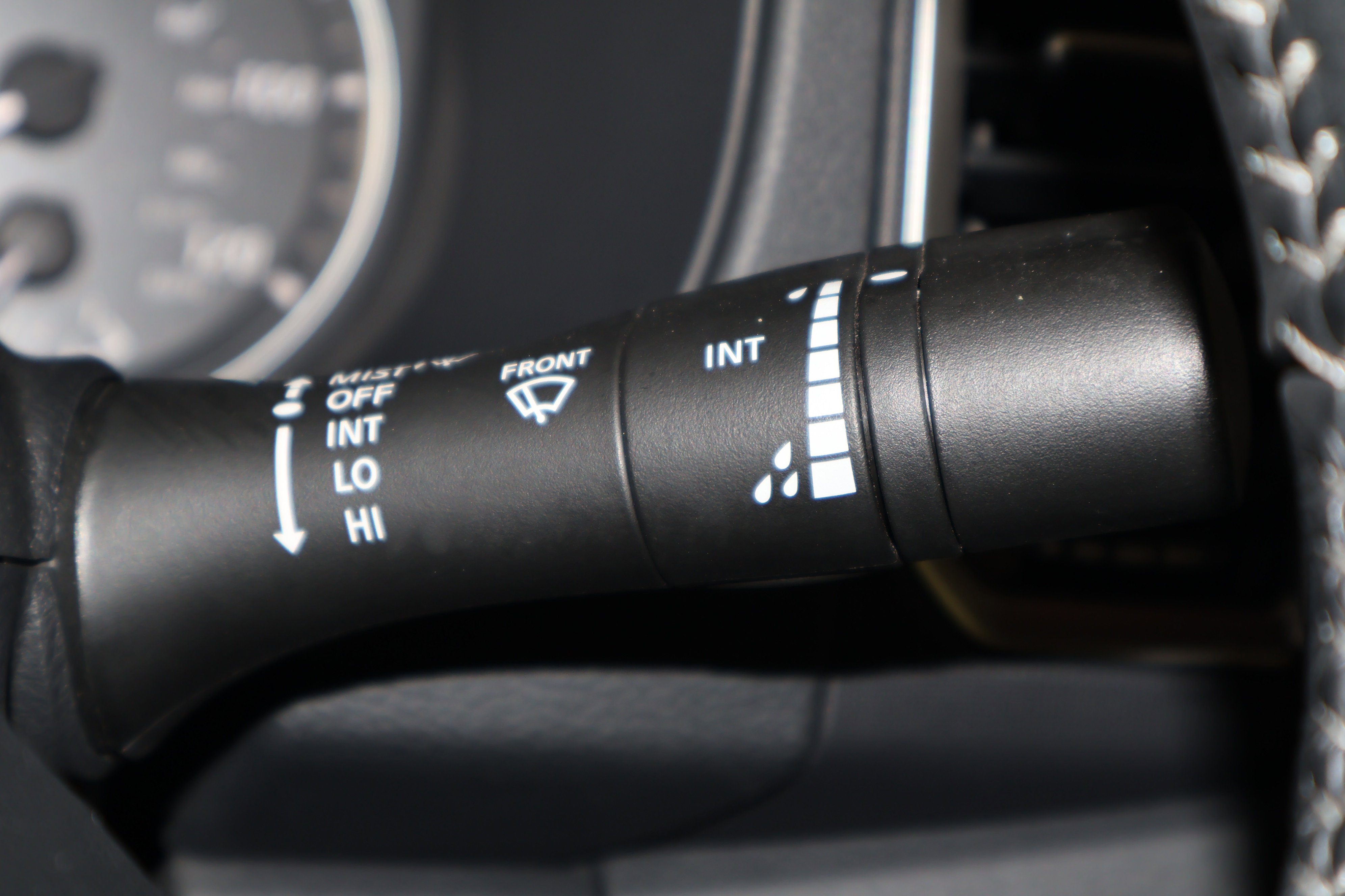 Used 2022 Nissan Frontier SV image 25