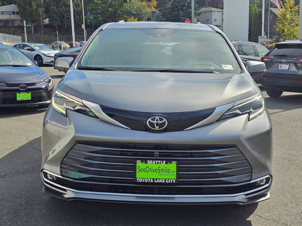 New 2026 Toyota Sienna Platinum AWD/4WD image 2