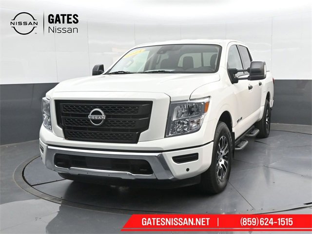 Used 2024 Nissan Titan SV w/ SV Convenience Package image 6