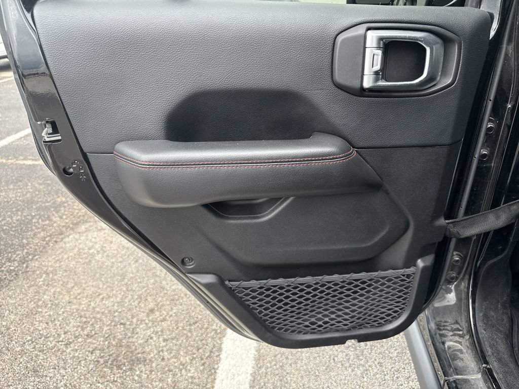 Used 2018 Jeep Wrangler Unlimited Rubicon AWD/4WD image 23