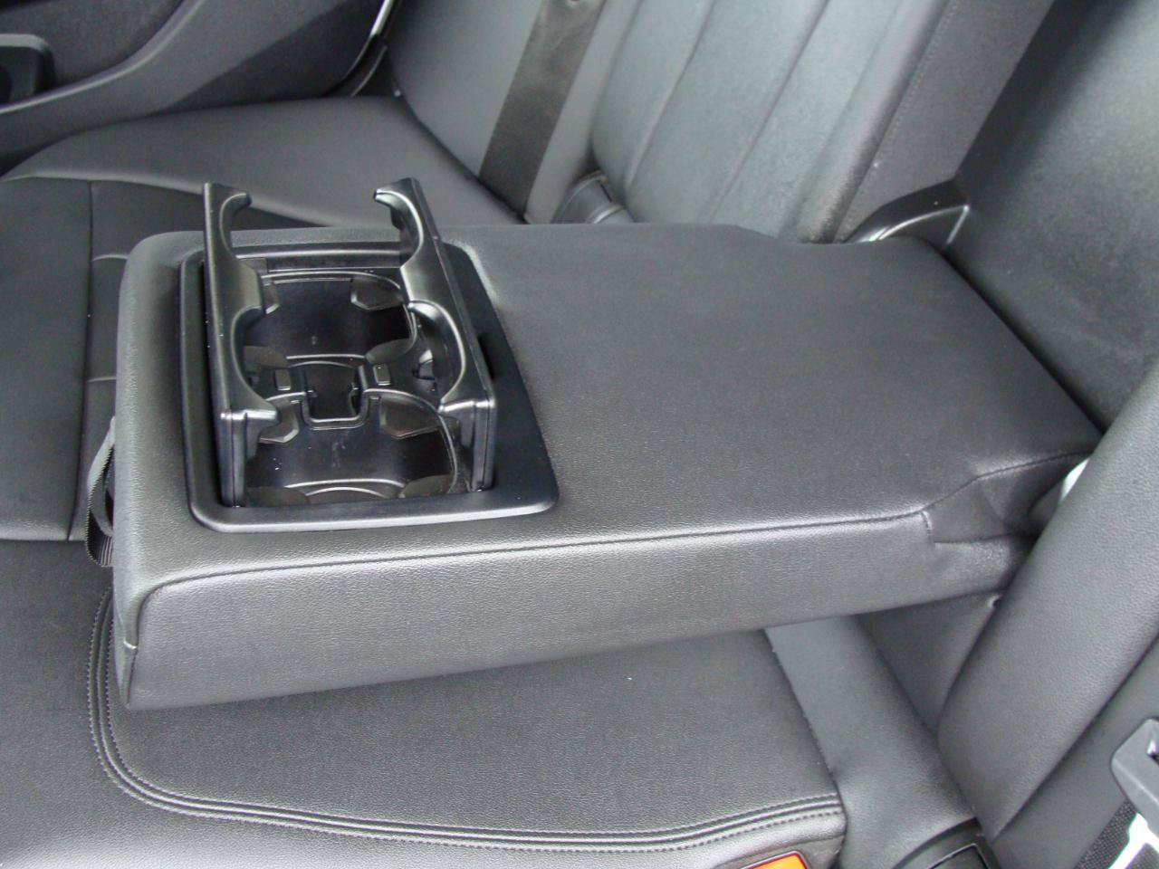 Used 2019 BMW 330i xDrive Sedan AWD/4WD image 38