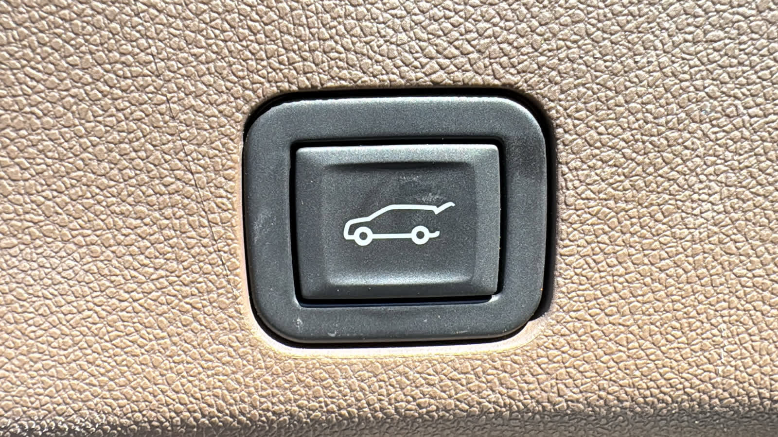 Certified 2023 GMC Yukon Denali w/ Denali Reserve Package image 33