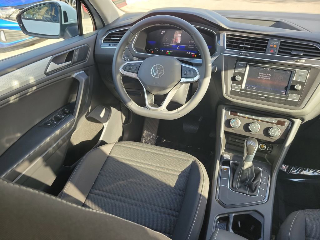 Used 2024 Volkswagen Tiguan S image 10