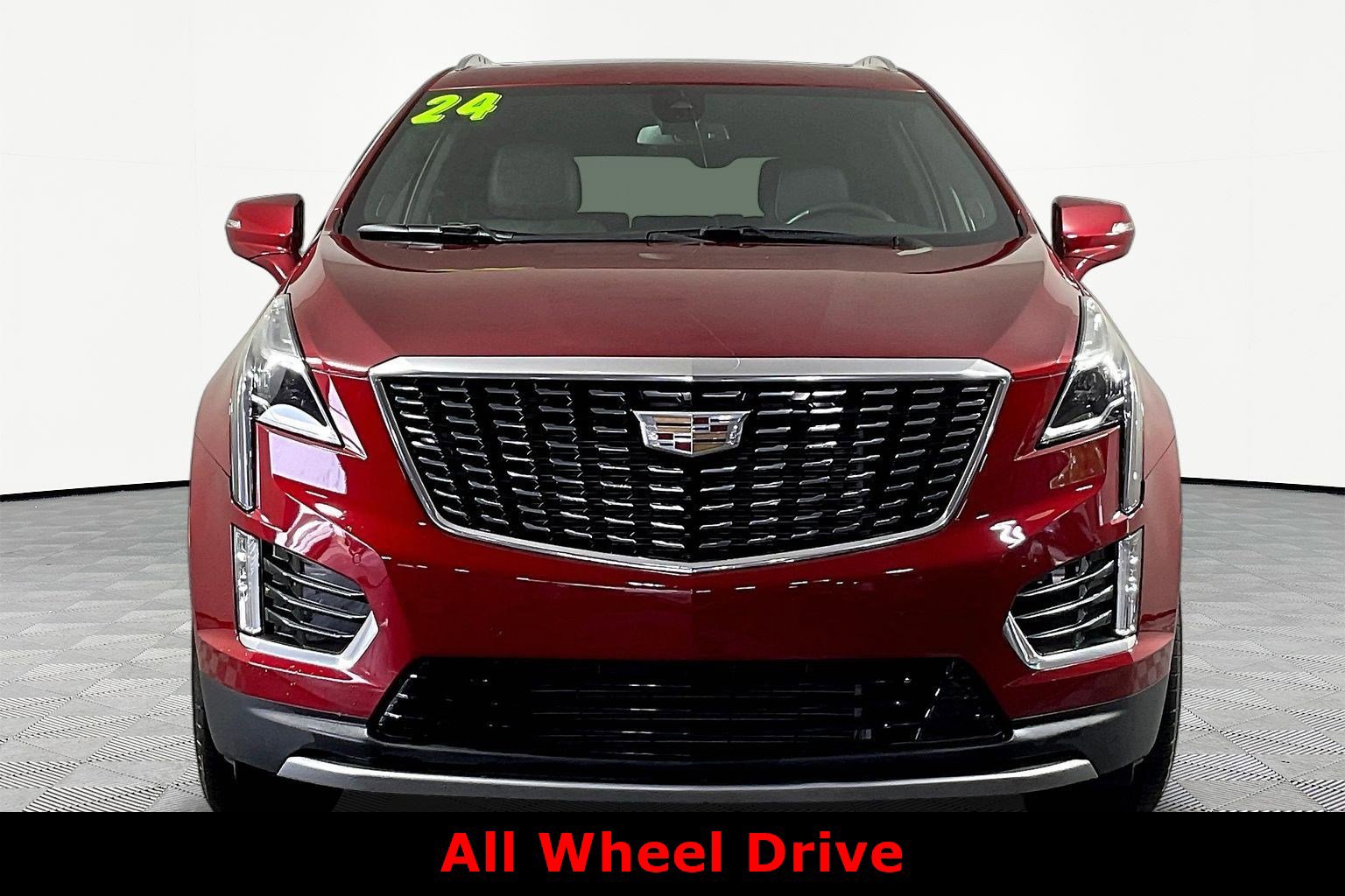Used 2024 Cadillac XT5 Premium Luxury AWD/4WD image 2