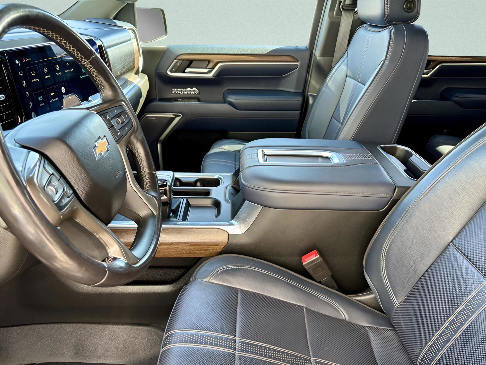 Used 2022 Chevrolet Silverado 1500 High Country image 14