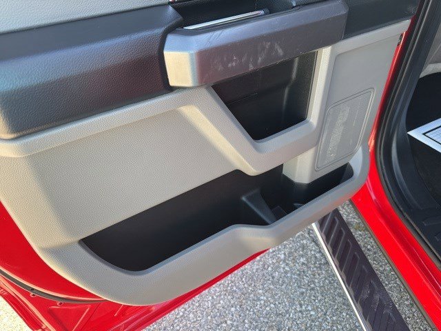 Used 2019 Ford F150 XLT w/ Equipment Group 302A Luxury image 11