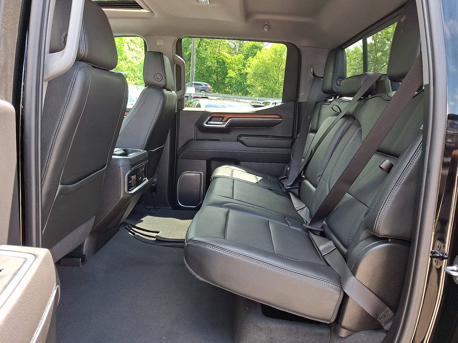 Used 2023 GMC Sierra 1500 Denali w/ Denali Reserve Package AWD/4WD image 10