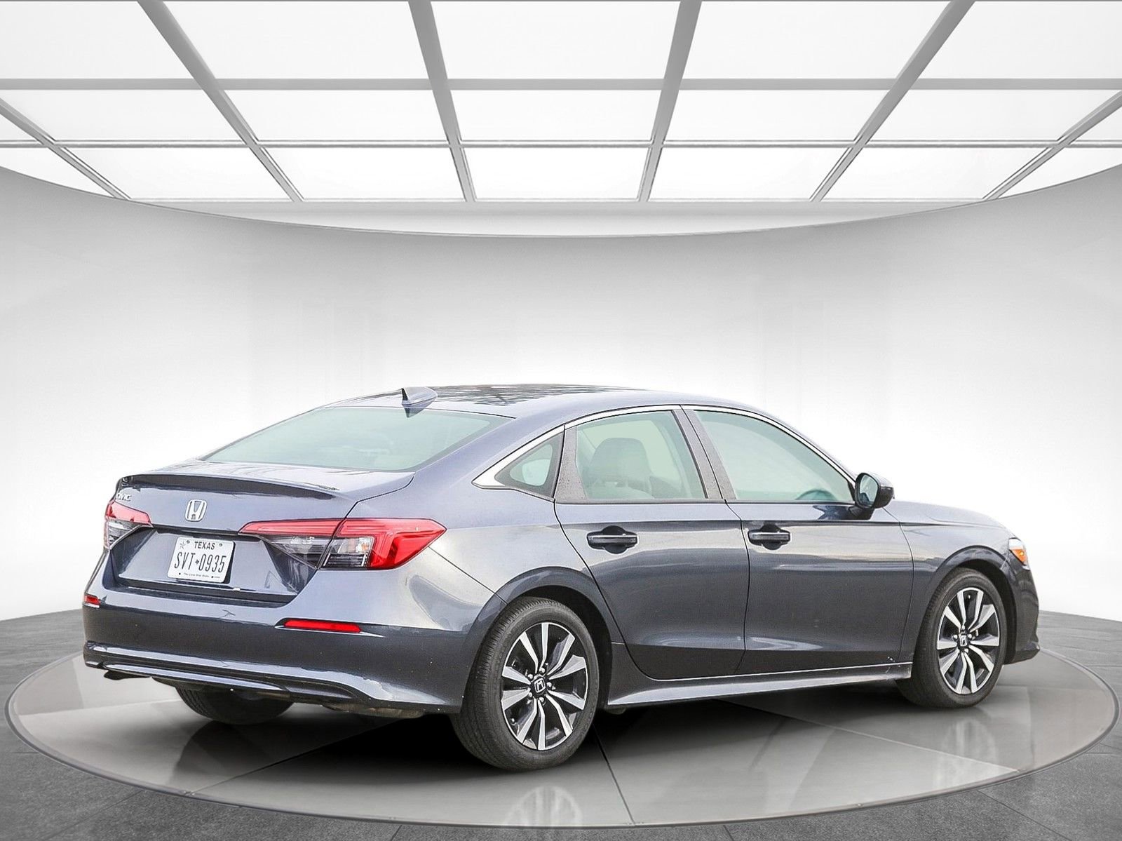 Used 2023 Honda Civic EX image 3