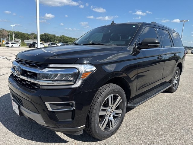 Used 2022 Ford Expedition Limited image 4