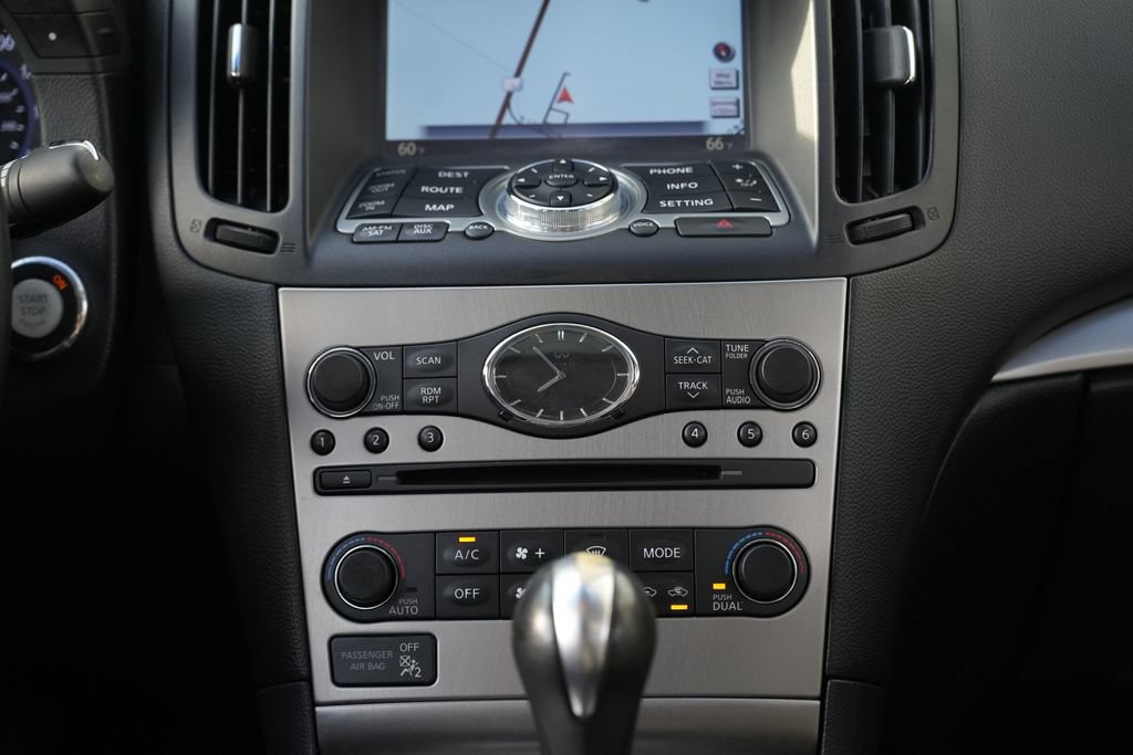 Used 2015 INFINITI Q40 AWD w/ Navigation Package image 38