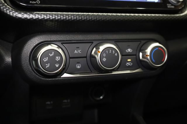 Used 2024 Nissan Kicks SV image 18