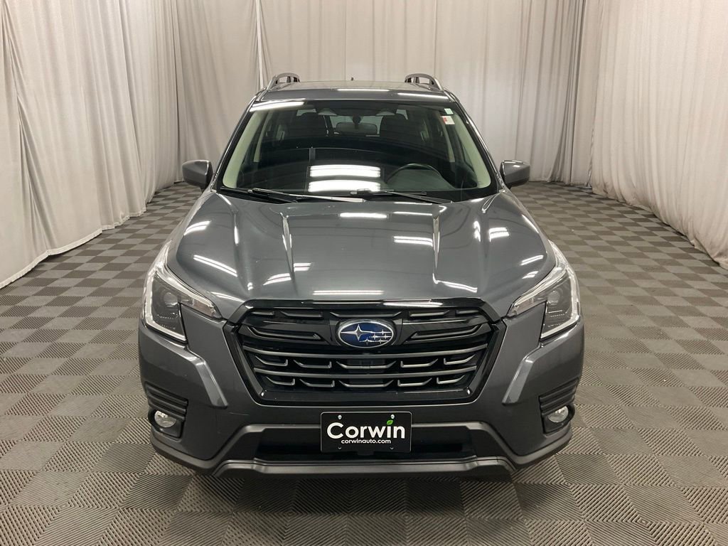 Used 2022 Subaru Forester Premium image 10