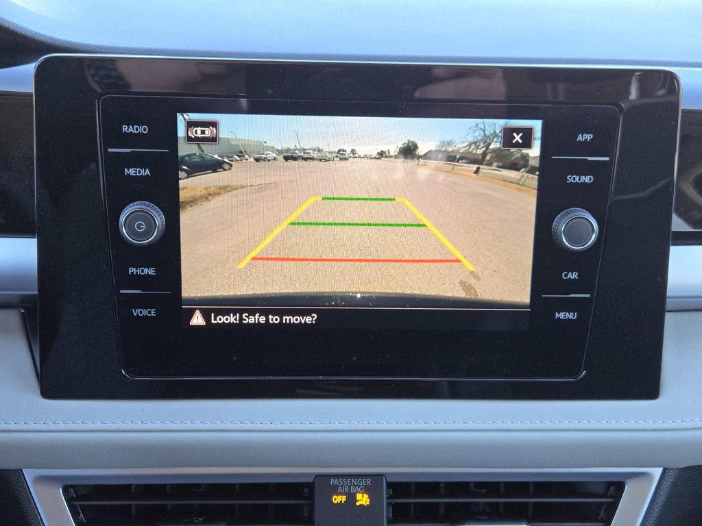 New 2026 Volkswagen Taos SE image 15