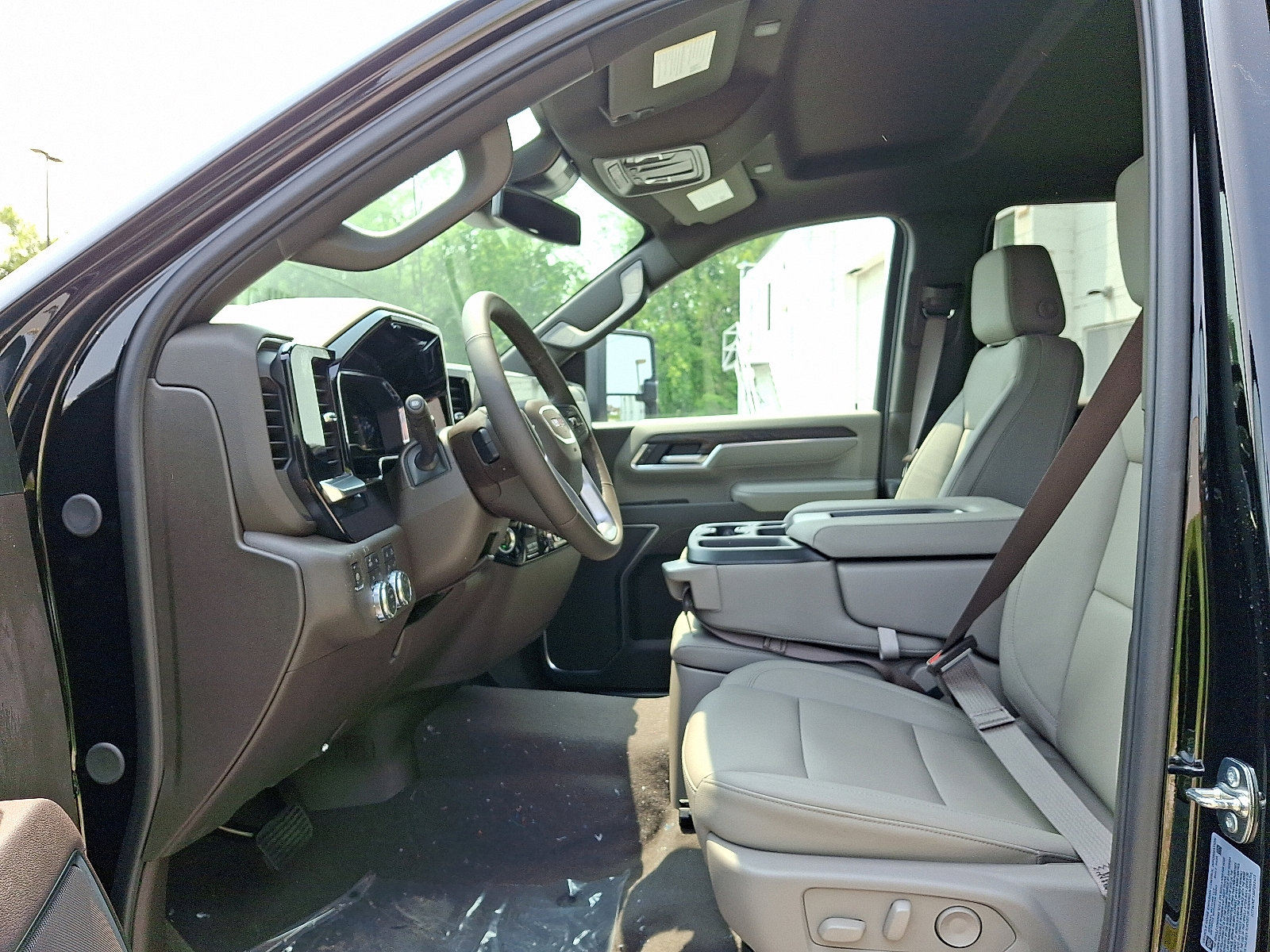 New 2025 GMC Sierra 2500 SLT image 11