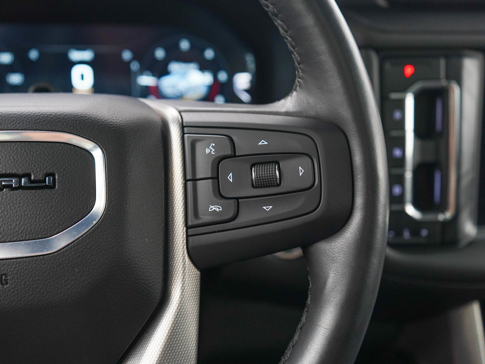 Used 2024 GMC Yukon Denali w/ Denali Reserve Package AWD/4WD image 29