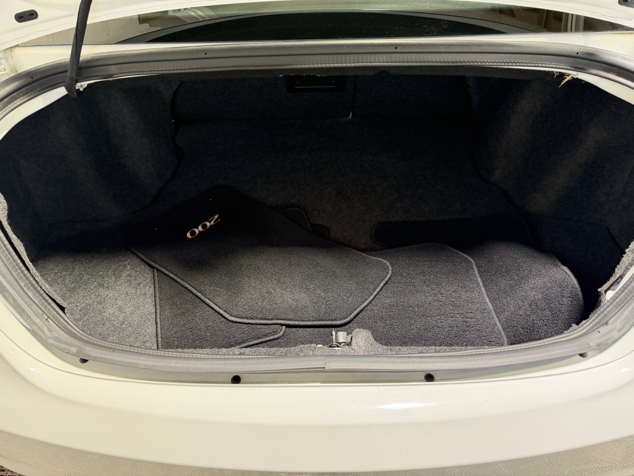 Used 2013 Chrysler 200 LX image 19