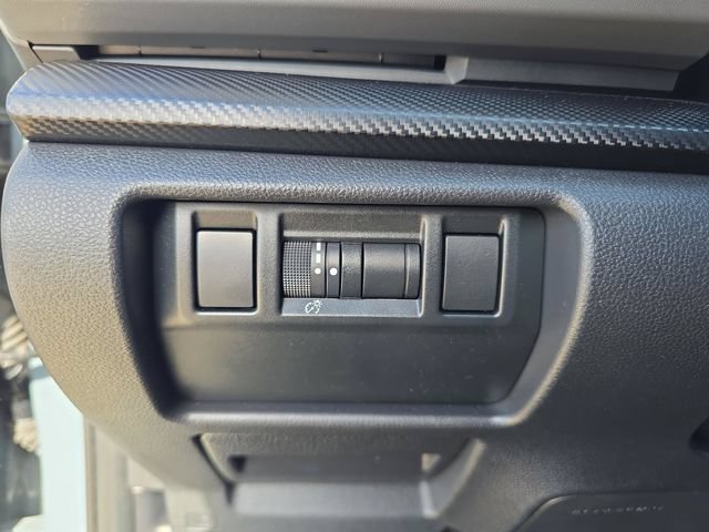 Certified 2024 Subaru Crosstrek 2.0i Premium w/ Crosstrek Mirror Package AWD/4WD image 19