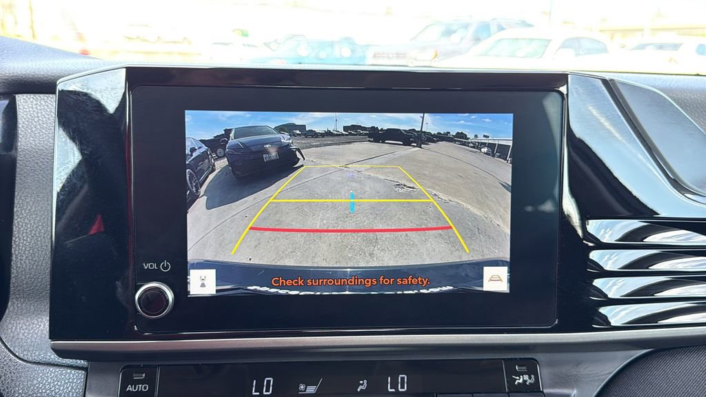 Used 2025 Toyota Camry LE FWD image 26