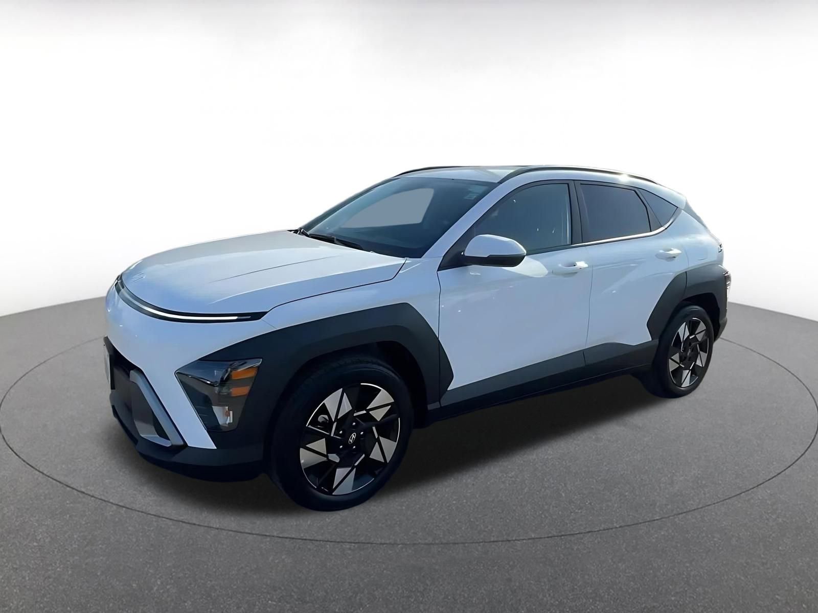 Used 2025 Hyundai Kona SEL image 8
