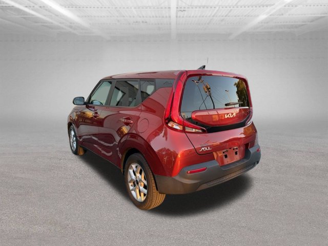 Used 2022 Kia Soul LX w/ Technology Package FWD image 8