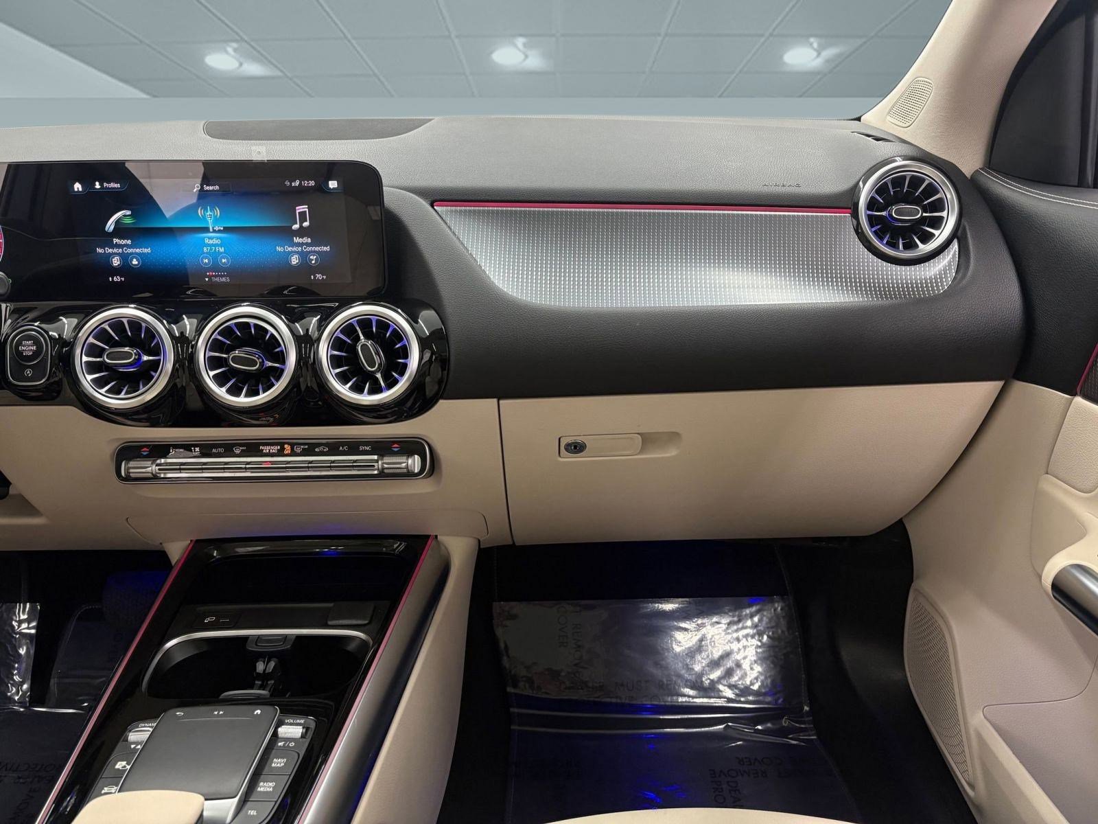 Certified 2022 Mercedes-Benz GLA 250 4MATIC image 27