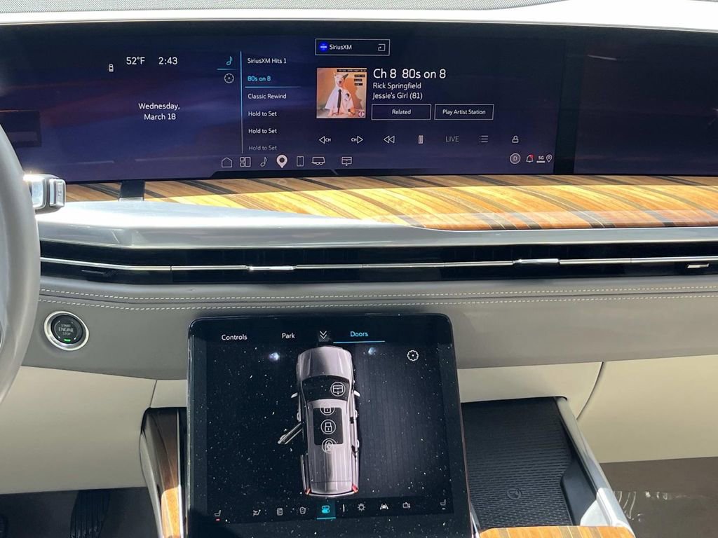 Certified 2025 Cadillac Escalade Sport Platinum image 16