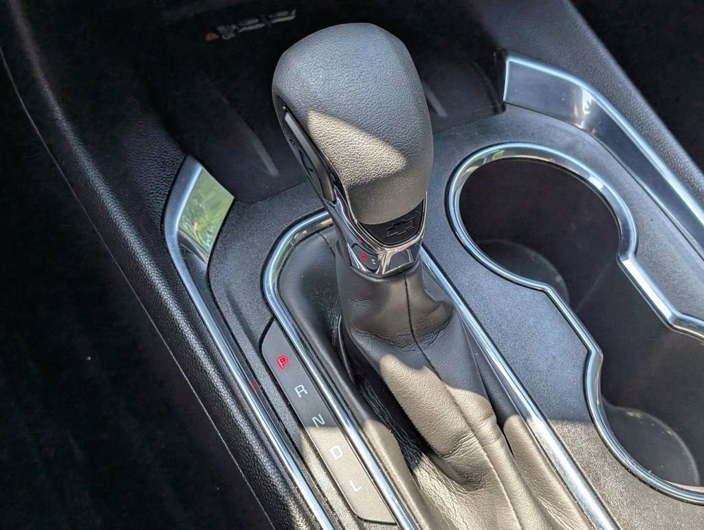 Used 2023 Chevrolet Traverse LT FWD image 22