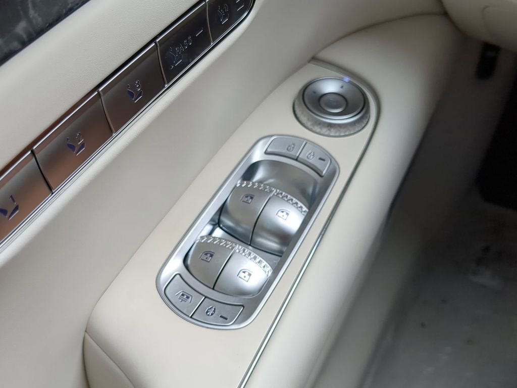 New 2025 Genesis G90 3.5T image 32